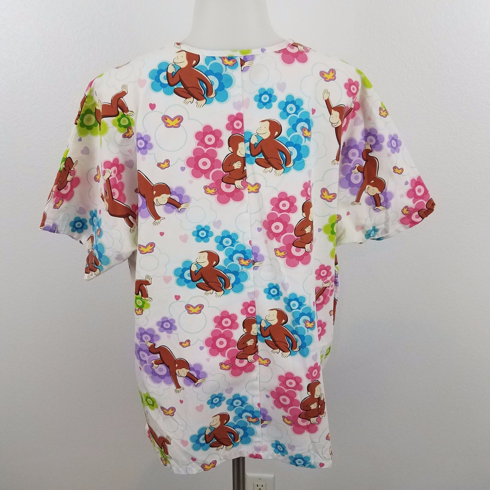 curious george scrub top white floral butterfly white M adventures short sleeve