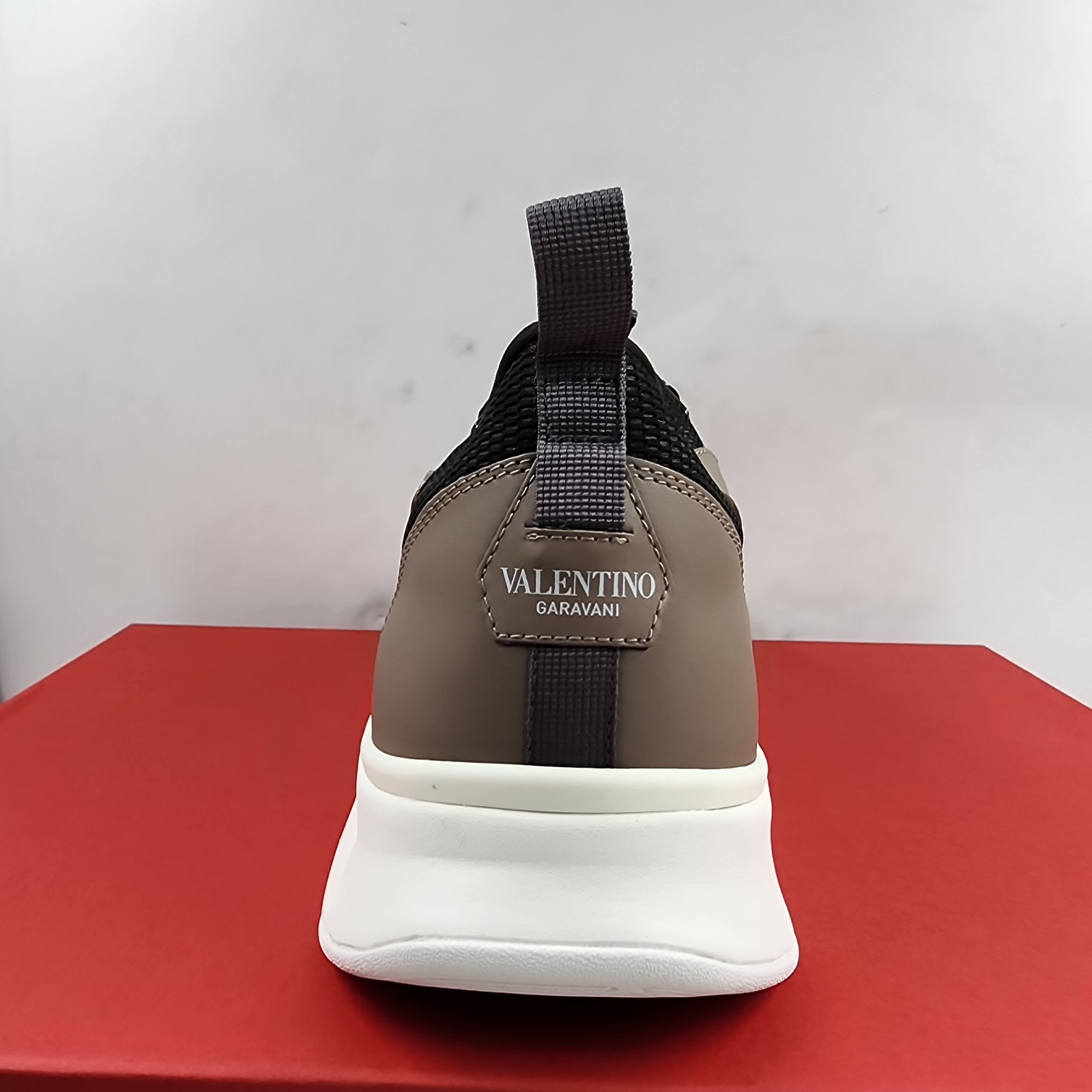 Valentino Garavani Low Top Sneakers Men's 45 Khaki Lace Up