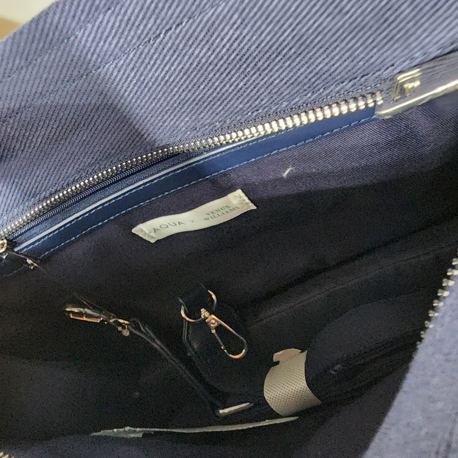 AQUA x Venus Williams Tote Bag Women's Blue Rainbow Removable Strap Zip Closure - Picture 12 of 16