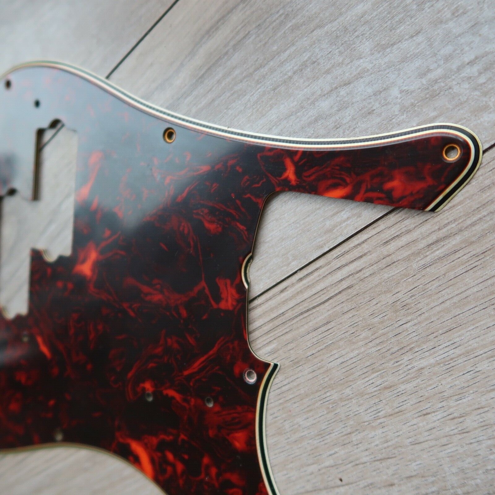 60's '62 '71 Fender Precision pickguard Tortoise Celluloid P Bass USA AVRIのeBay公認海外通販｜セカイモン