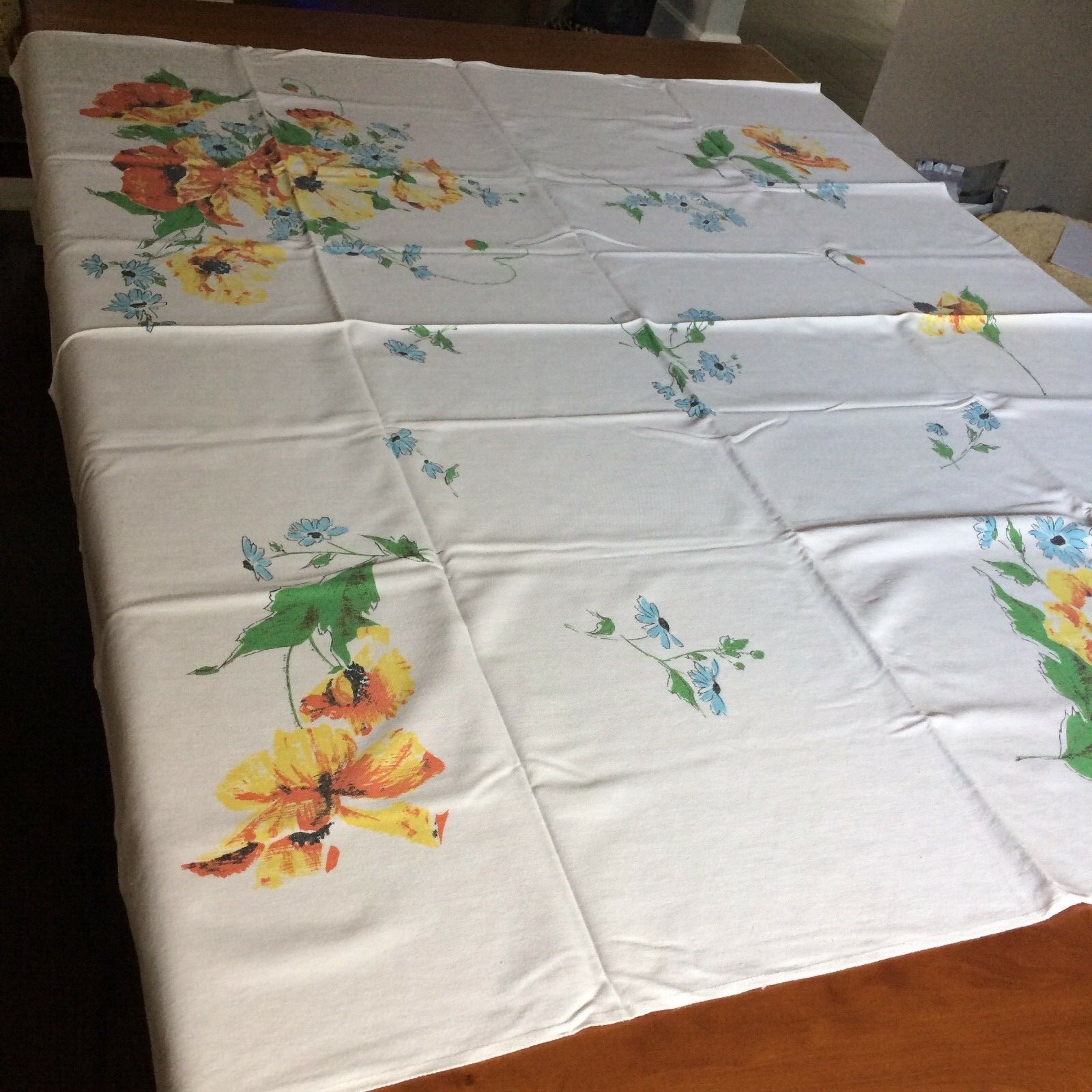 Vtg tablecloth white orange yellow poppy blue daisy floral 52x44
