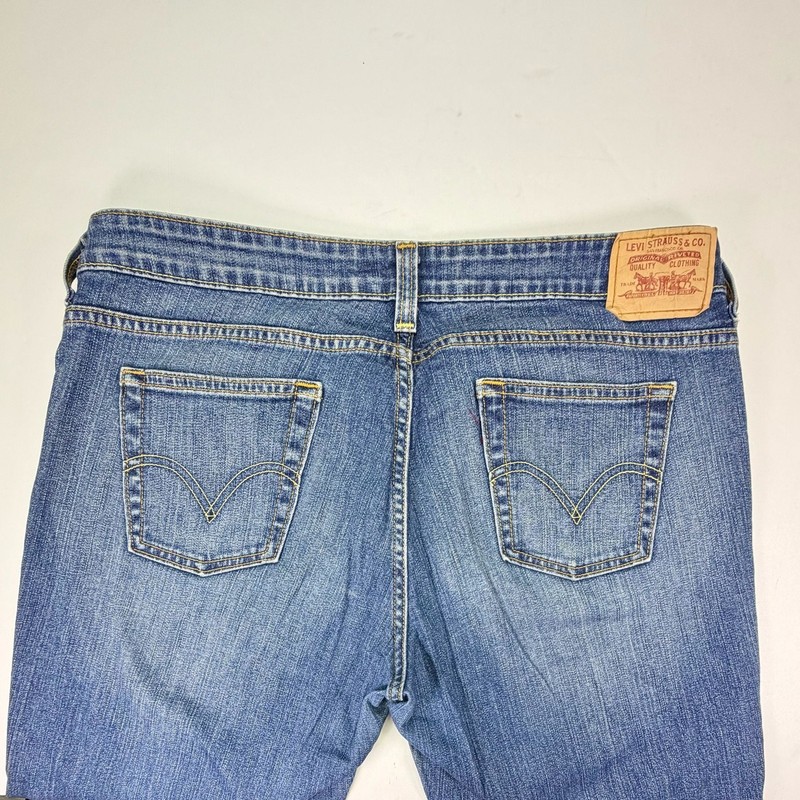 Levi's 545 Low Boot Cut Women's Medium Wash Denim Jeans