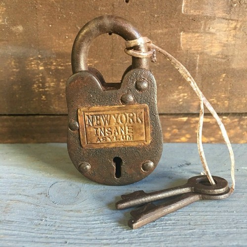 New York Insane Asylum Working Cast Iron Lock W/ 2 Keys W/ Rusty Antique Finish