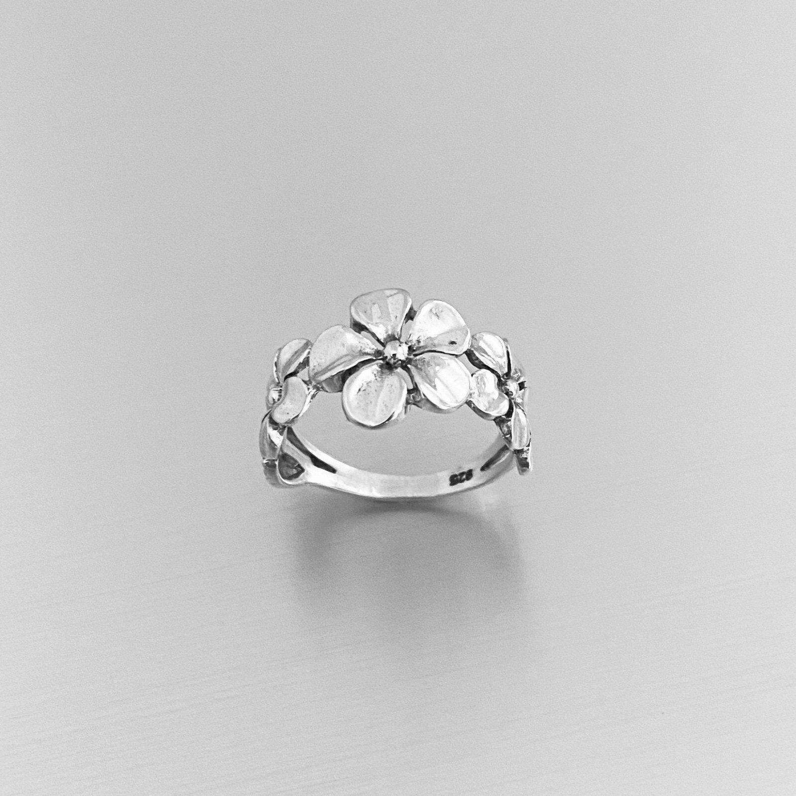 925 Sterling Silver Triple Flower Ring, Plumeria Ring 925 Sterling Silver Triple Flower Ring, Plumeria Ring