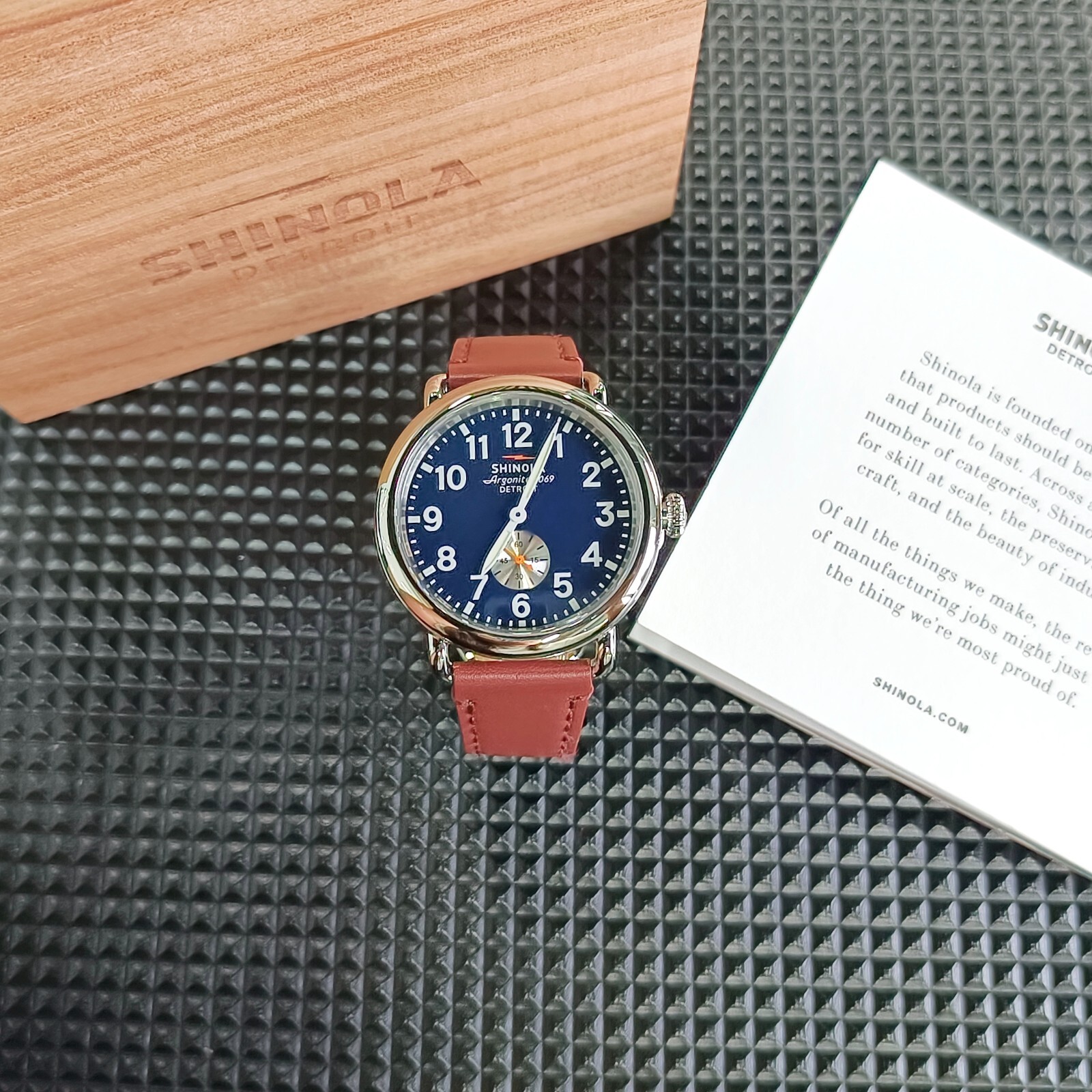Pre-owned Shinola The Runwell Blue Dial Cattail Leather Strap Chronograph Quartz Watch 41m
