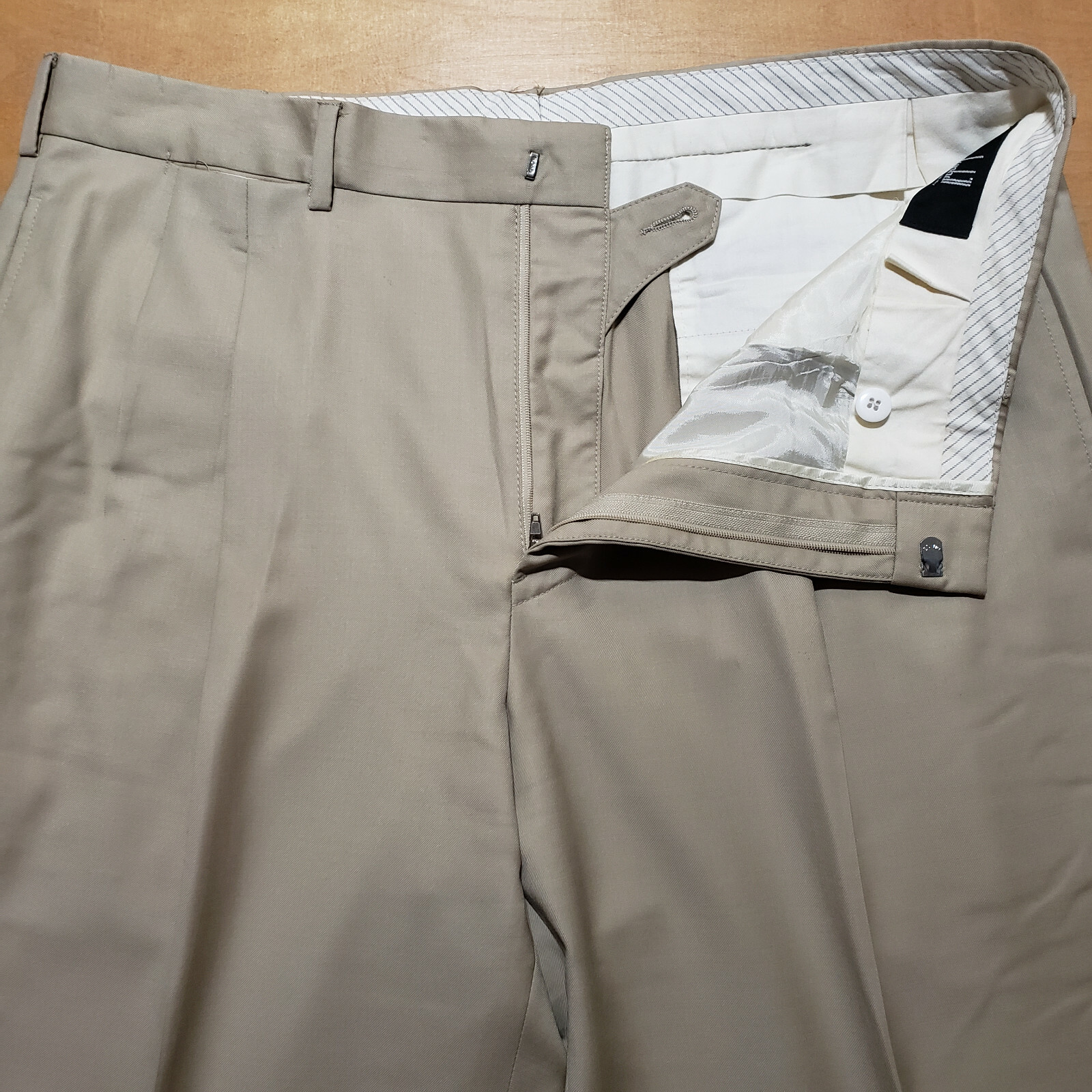 Dunhill Beige Wool Pleated & Cuffed 5 Pocket Dress Pants w Dunhill Beige Wool Pleated & Cuffed 5 Pocket Dress Pants w