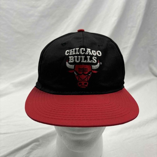 AJD NBA Chicago Bulls Vintage 90s Snapback Cap Black Red Logo Adjustable