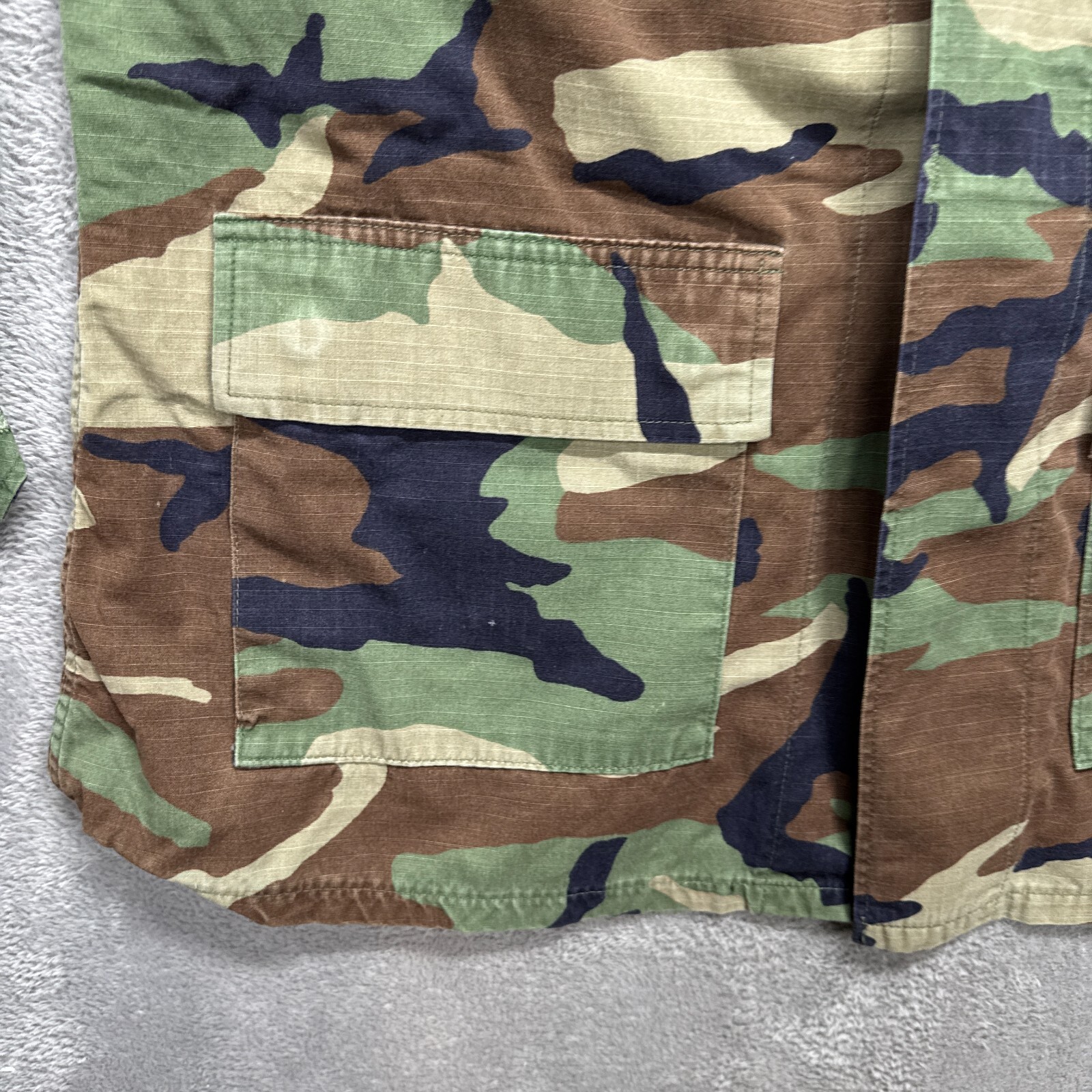 US Army Shirt Mens Medium Xtra Long Button Up Camouflage Tactical Long Sleeve