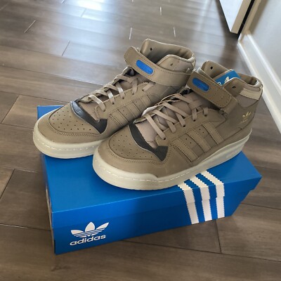 Brand New Size 10.5 shoes - adidas Forum Mid Clay Sesame 2022