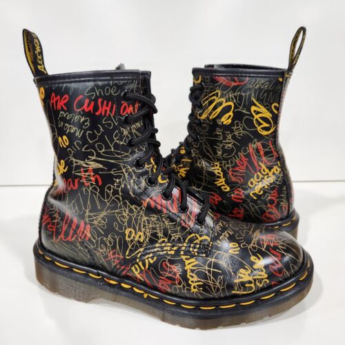 💥Dr. Martens Doc England MIE Rare Vintage Black Graffiti 💥Dr. Martens Doc England MIE Rare Vintage Black Graffiti