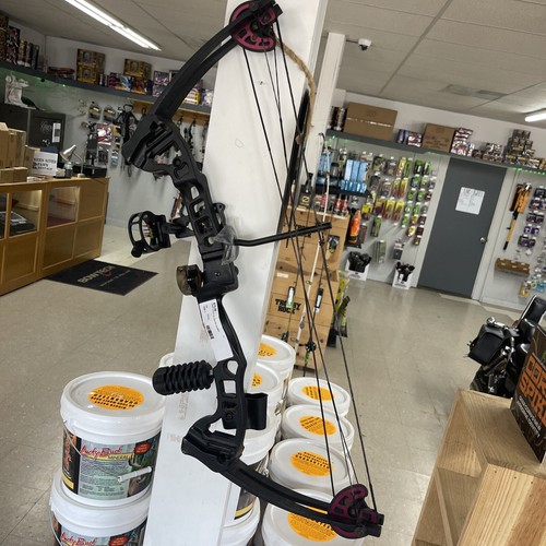 Barnett Outdoors Vortex Compound Bow