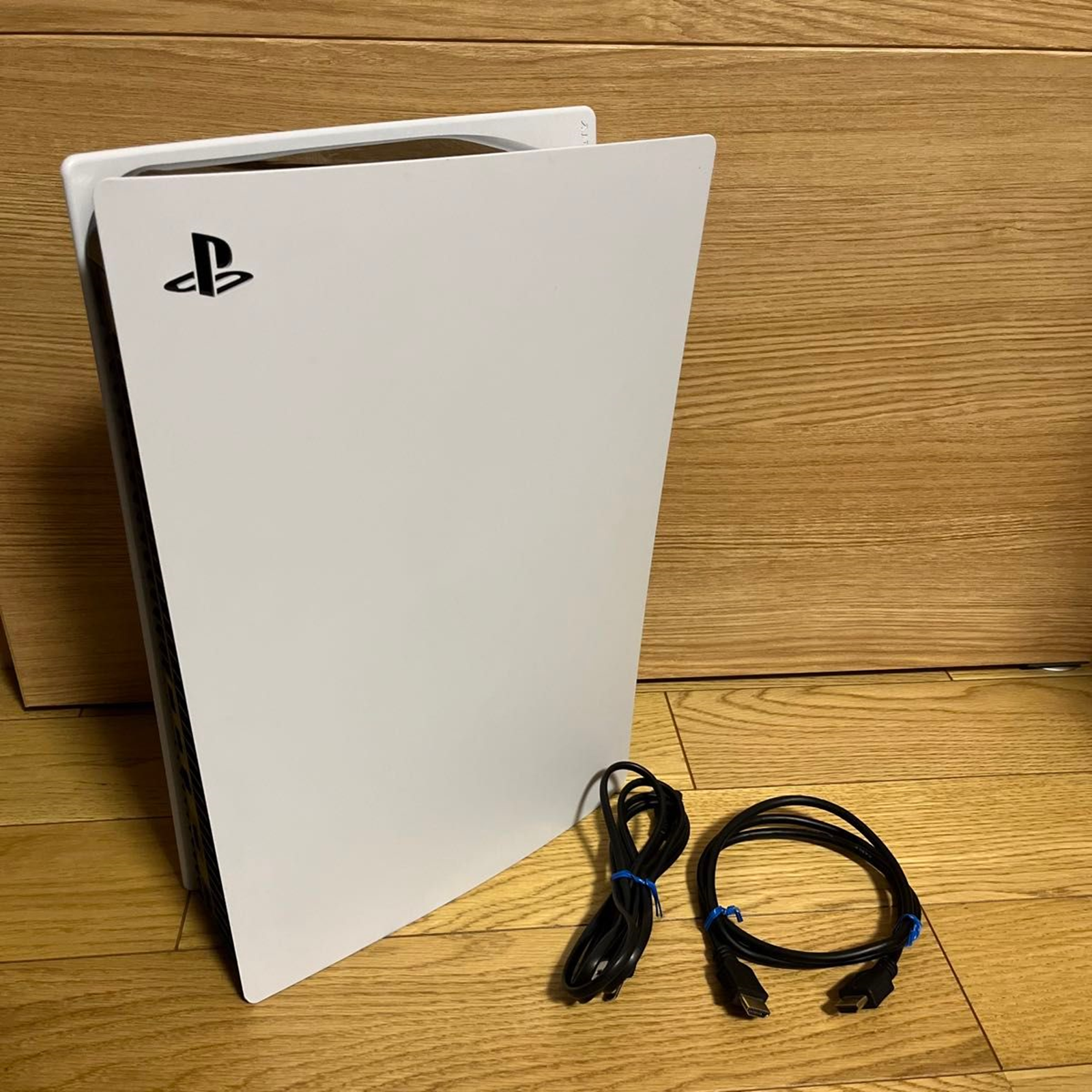 Sony PS5 PlayStation 5 CFI-1000A01 Home Console White 825 GB