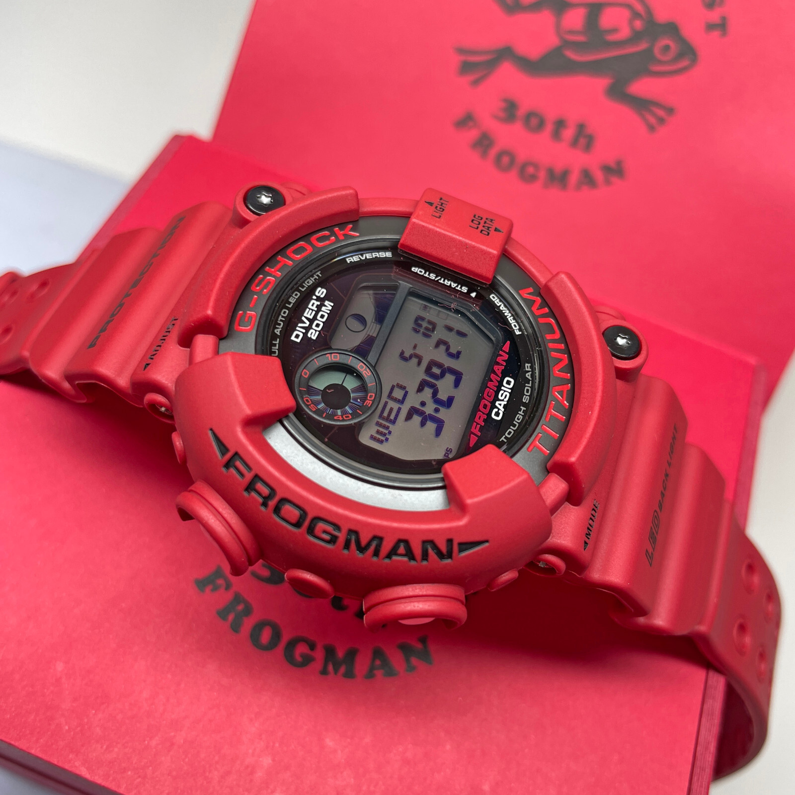 Pre-owned Casio G-shock Frogman Digital Titanium 30 Anniversary 8200 Red Watch Gw8230nt-4