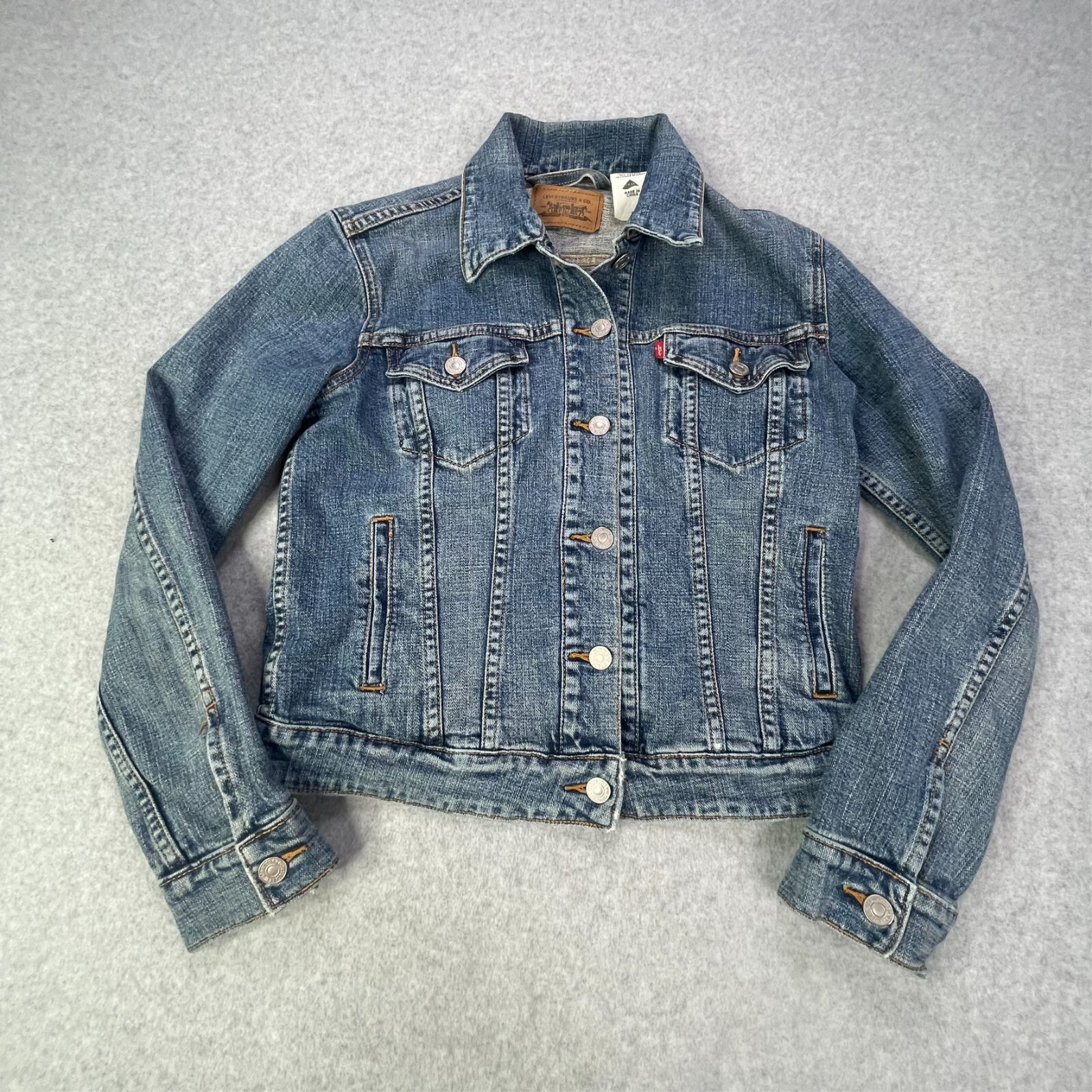 Levi Strauss & Co Blue Jean Jacket Womens Sz Medium Wash
