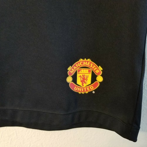 Manchester united T Shirt Men Size XL