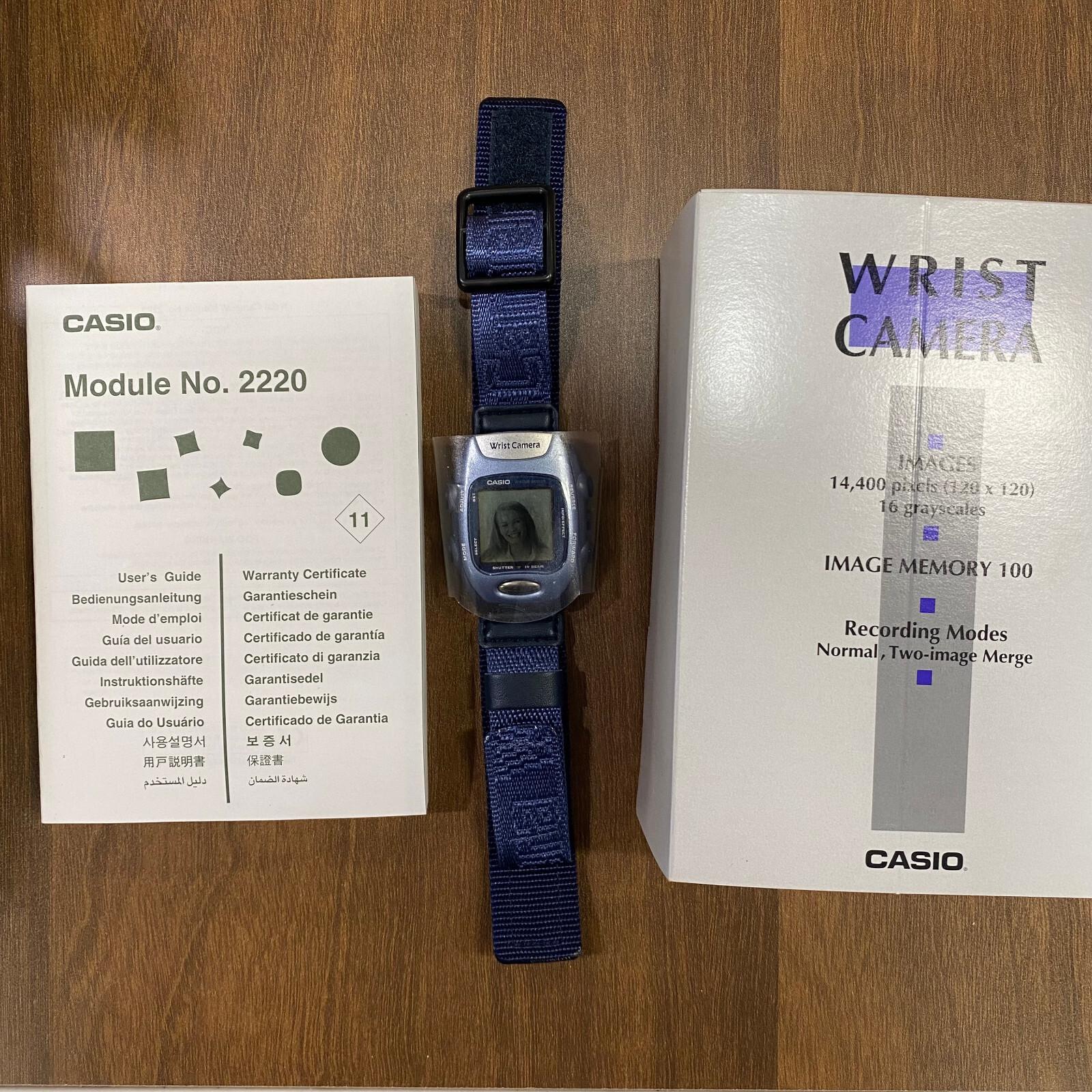 Pre-owned Casio Wqv-2b-2dr Wrist Camera Digital Watch Rare Vintage In Box
