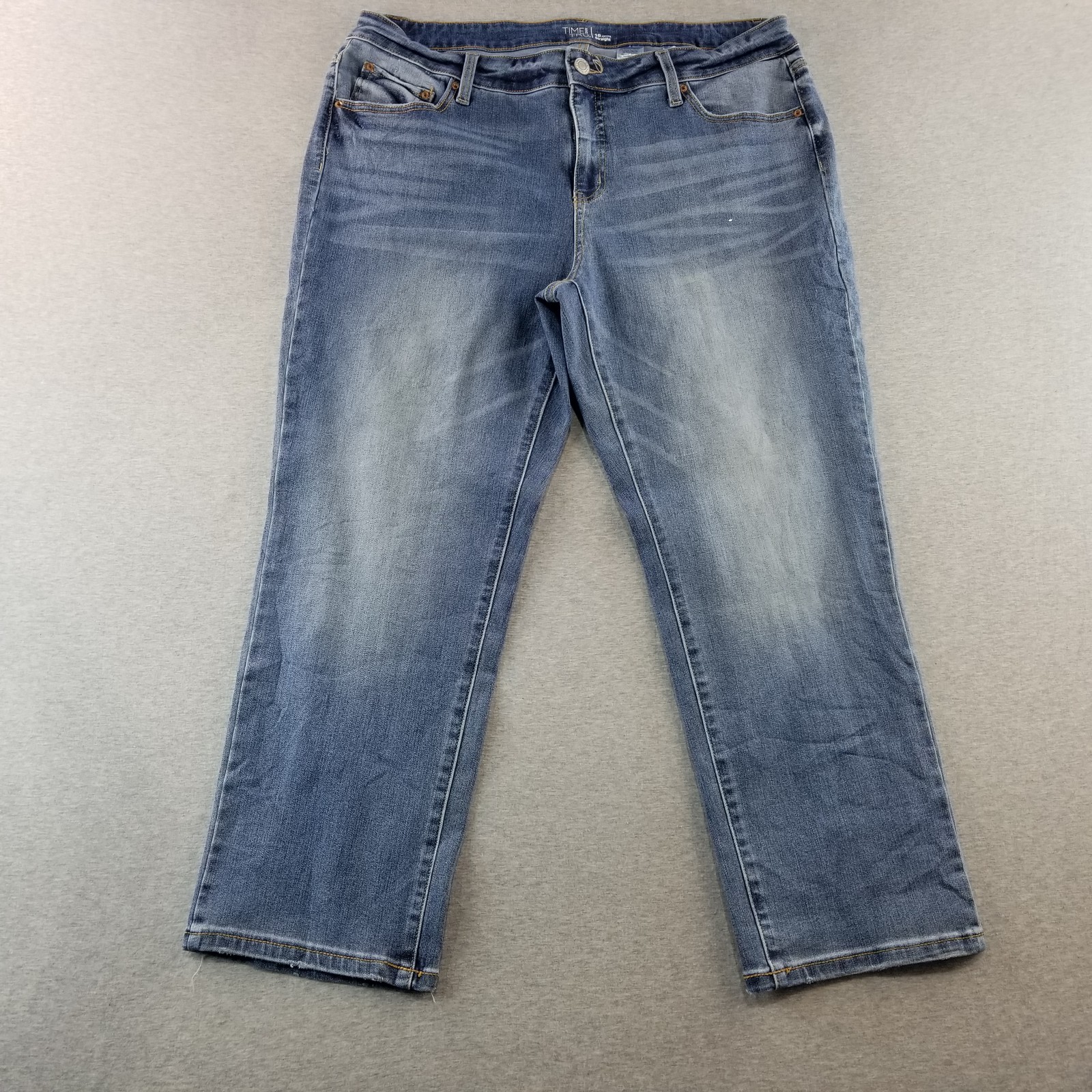 Time and Tru Jeans Womens Sz 18P Straight Cut Med Wash Normcore Cute Trendy Nice