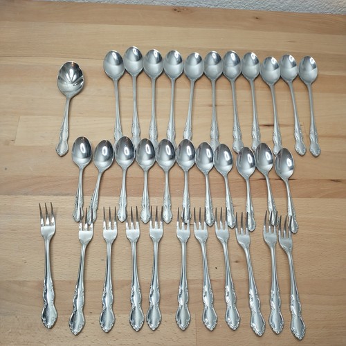 34 piece EXCEL Korea Stainless Silver 18-0 Flatware Set Dinnerware