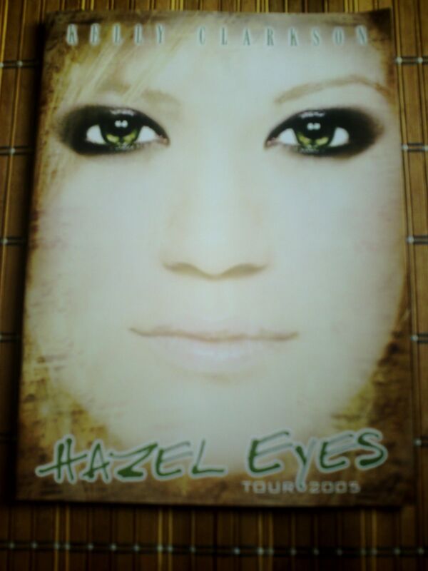Kelly Clarkson Concert Program  2005 Hazel Eyes Tour 