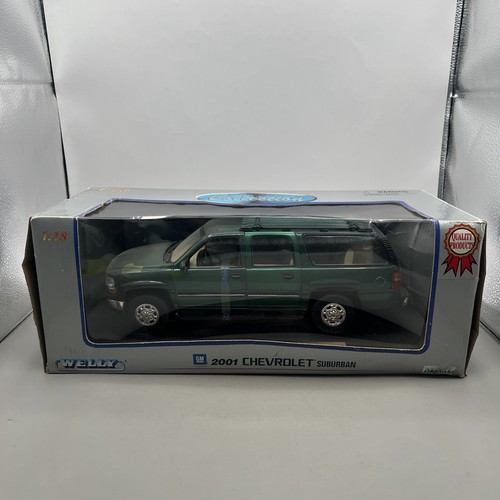 コレクション SUBURBAN 19960214 Raw Chase Unit ~ 1/64 1987 Chevrolet Suburban K20 Custom