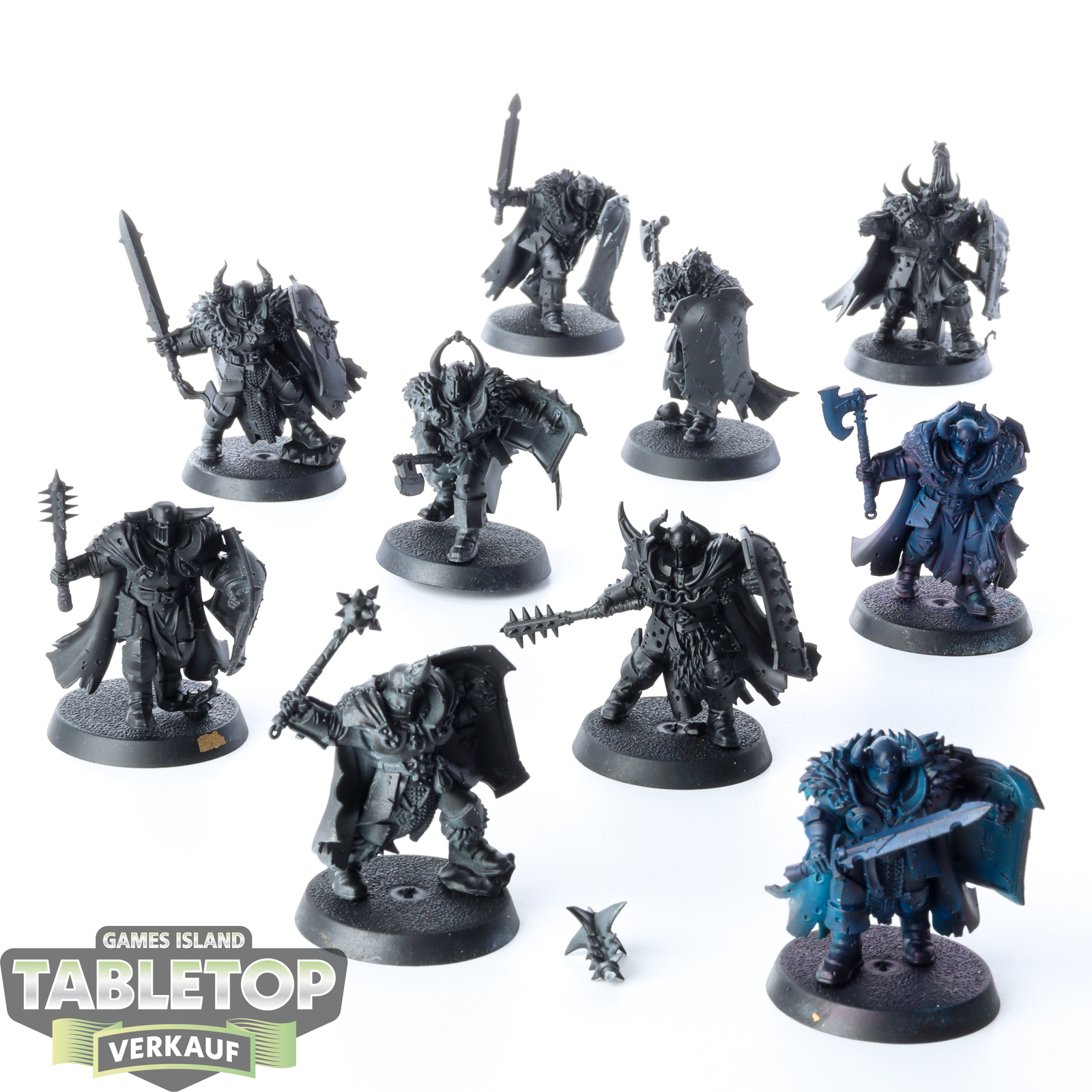 Slaves to Darkness - 10 x Chaos Warriors - grundiert