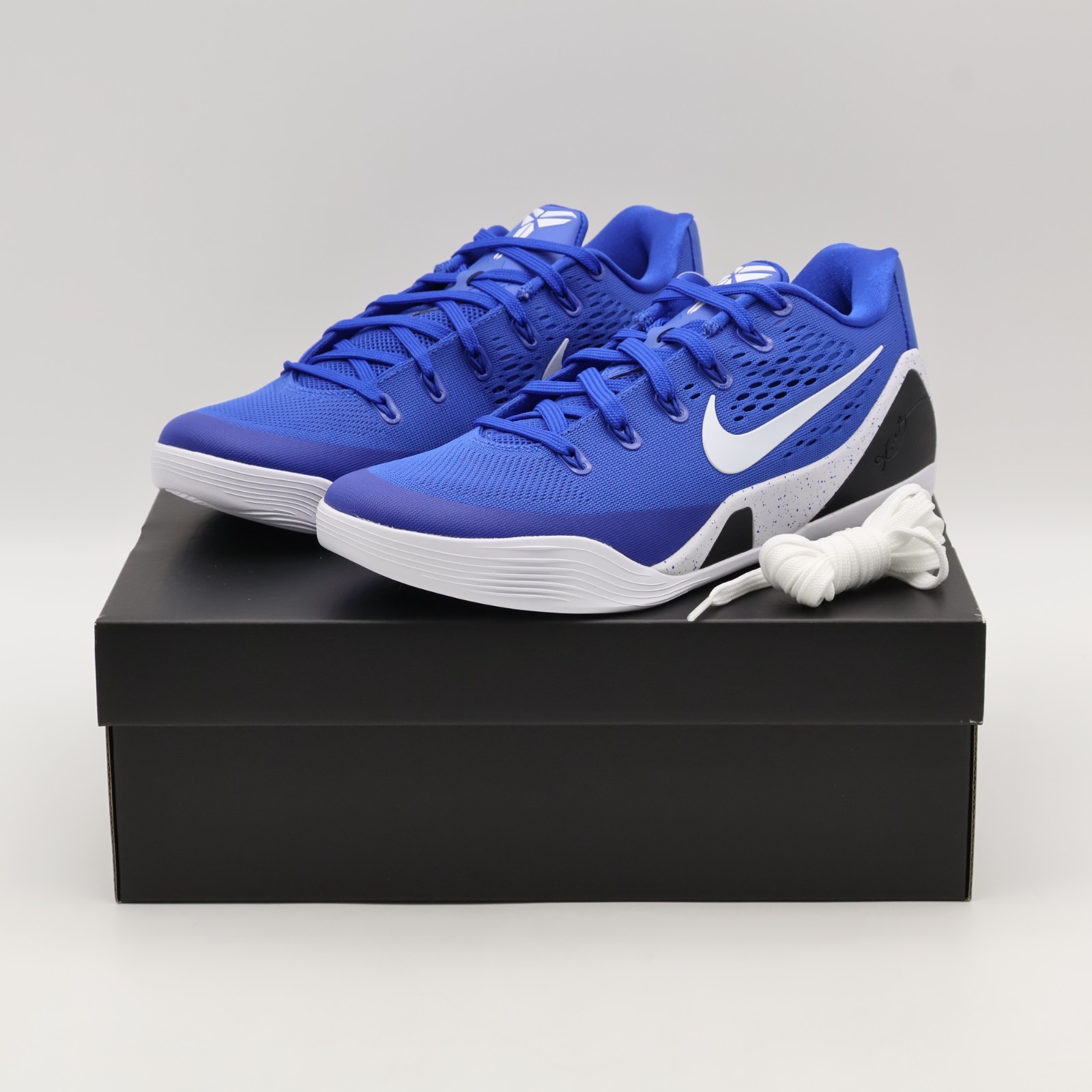 シューズ(男性用) Nike Kobe 9 Protro \"Game /White\" Nike Kobe 9 Elite Low Protro Game Royal / White - Oct 2025