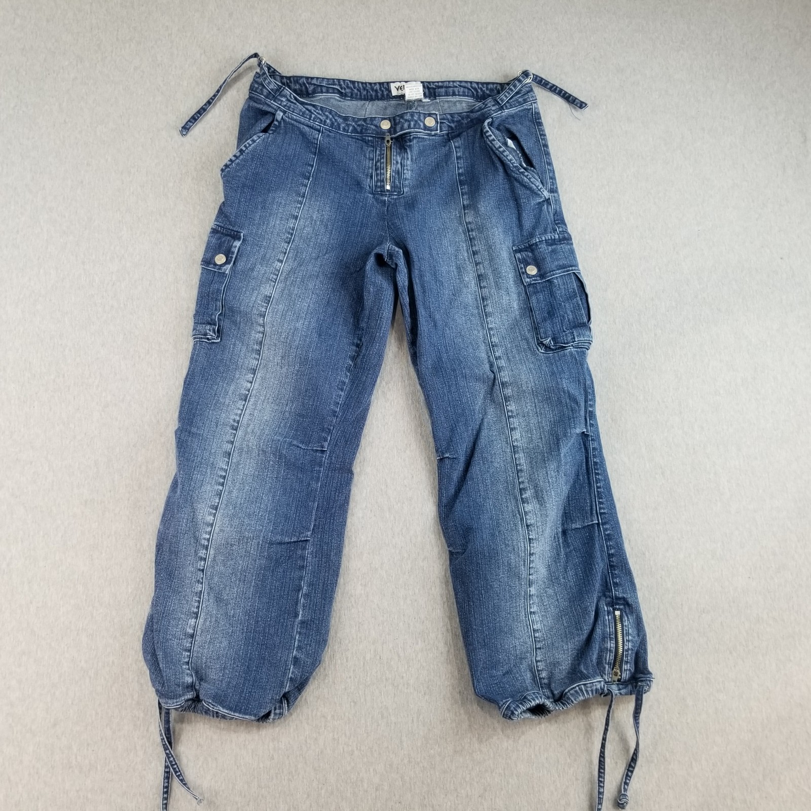 Venus Jeans Womens Sz 10 VTG Rad Det. Y2k 2000s Med Wash Normcore Retro Rad Nice