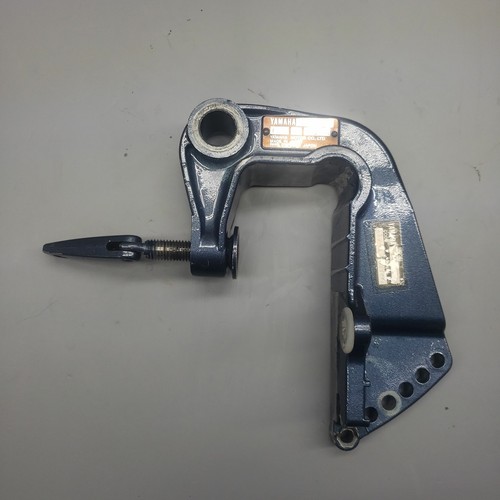 Yamaha Mariner 68902 689-43111-02-EJ Port Stern Mount