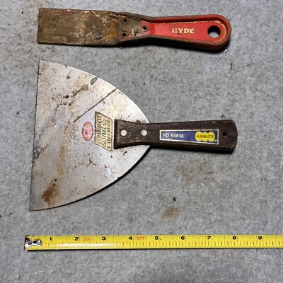 2 VINTAGE PUTTY KNIVES SCRAPERS 6'' Globemaster , 1.5'' Hyde Tools