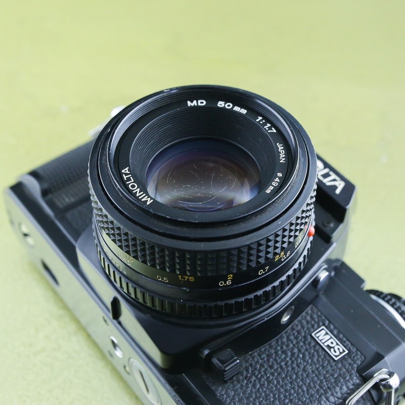 defective MINOLTA X-700, Rokkor 1.7 / 50 MD, SLR camera 35mm