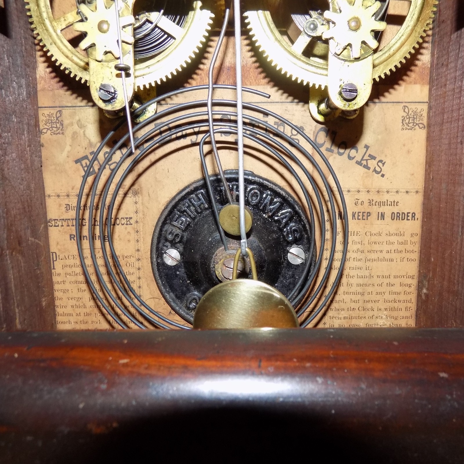 Antique Cottage Clock Seth Thomas 8 Day Spring Wood Case Working c. 1890 key