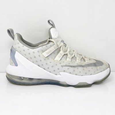 

Nike Boys Lebron James XIII 834347-100 Белые баскетбольные кроссовки Кроссовки Размер 7Y, Белый, Lebron James XIII