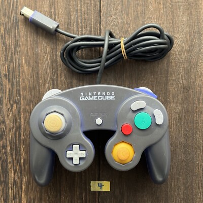 Nintendo GameCube Official OEM Indigo Purple Controller DOL-003 4 / Discolored
