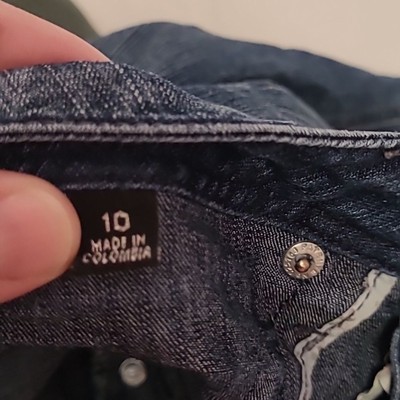 Studio F Women's Jeans Size 10 zipper feature in the back made in Colombia