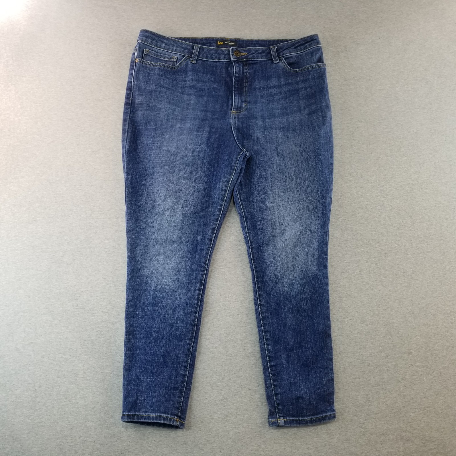 Lee Jeans Womens Sz 18 Short Mid Rise Slim Fit Skinny Leg Med Wash Normcore Cute