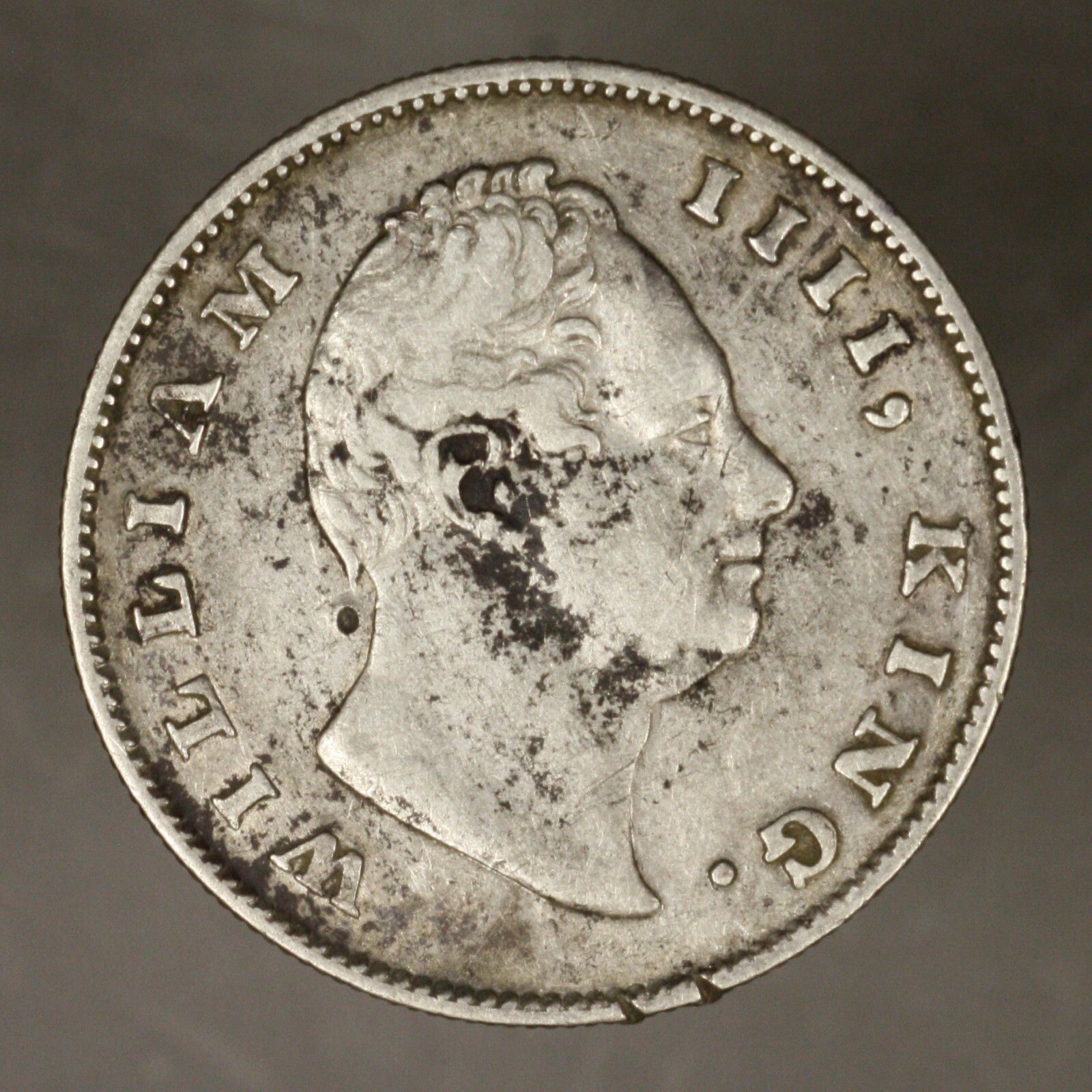 1832年-1835年インド ボンベイ　　1ルピー 銀貨AH 1215/46 1832年-1835年インド ボンベイ 1ルピー 銀貨AH 1215/46 1832年