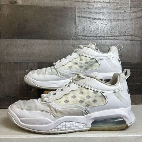JORDAN AIR 200E/スニーカー/白/US 9.5 Amazon.com | Nike Air Jordan 200E Womens Trainers DH7381