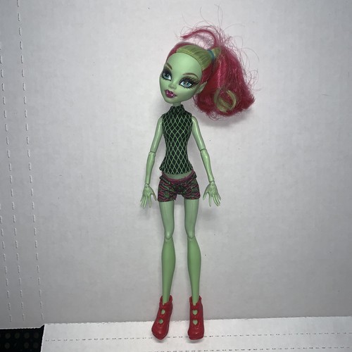 MONSTER HIGH Venus McFlytrap Fangtastic Fitness Mattel Collector Doll