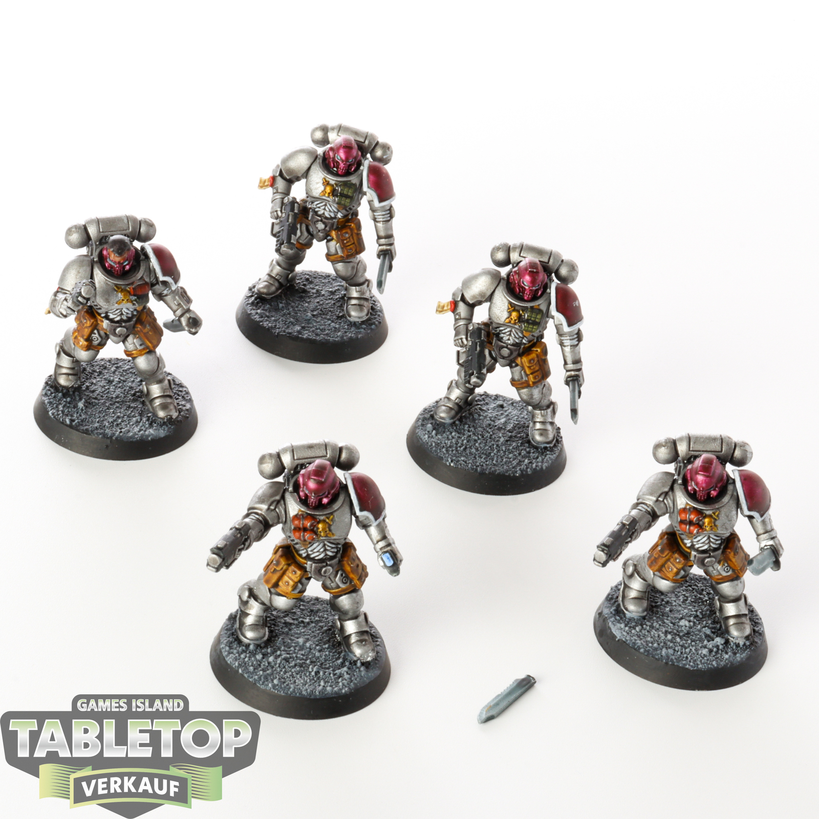 Astra Militarum - 10 Catachan Jungle Fighters - teilweise bemalt