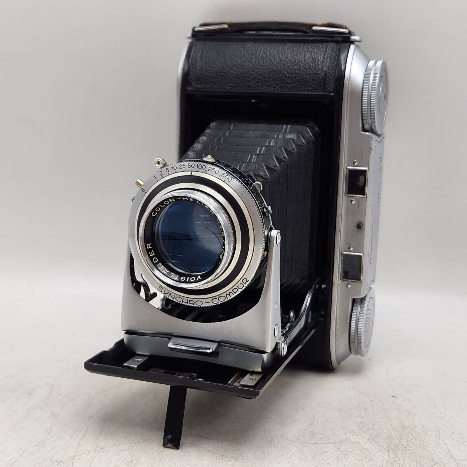 Voigtlander Bessa II 120 Film Rangefinder Camera w/ Color Voigtlander Bessa II 120 Film Rangefinder Camera w/ Color