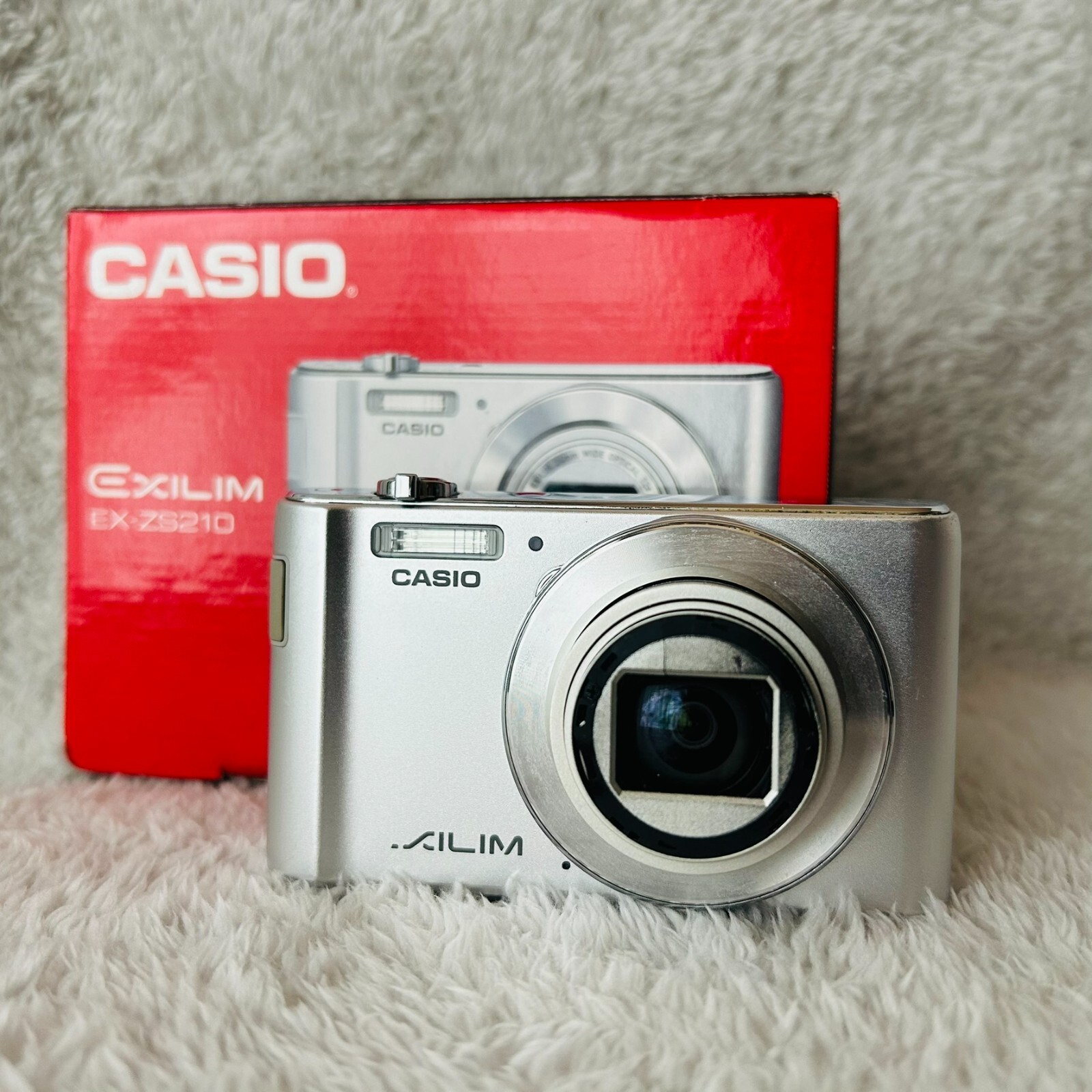 CASIO EXILIM EX-ZS210 (良品） Casio Exilim EX-ZS210 Compact Camera From Japan (Shutter