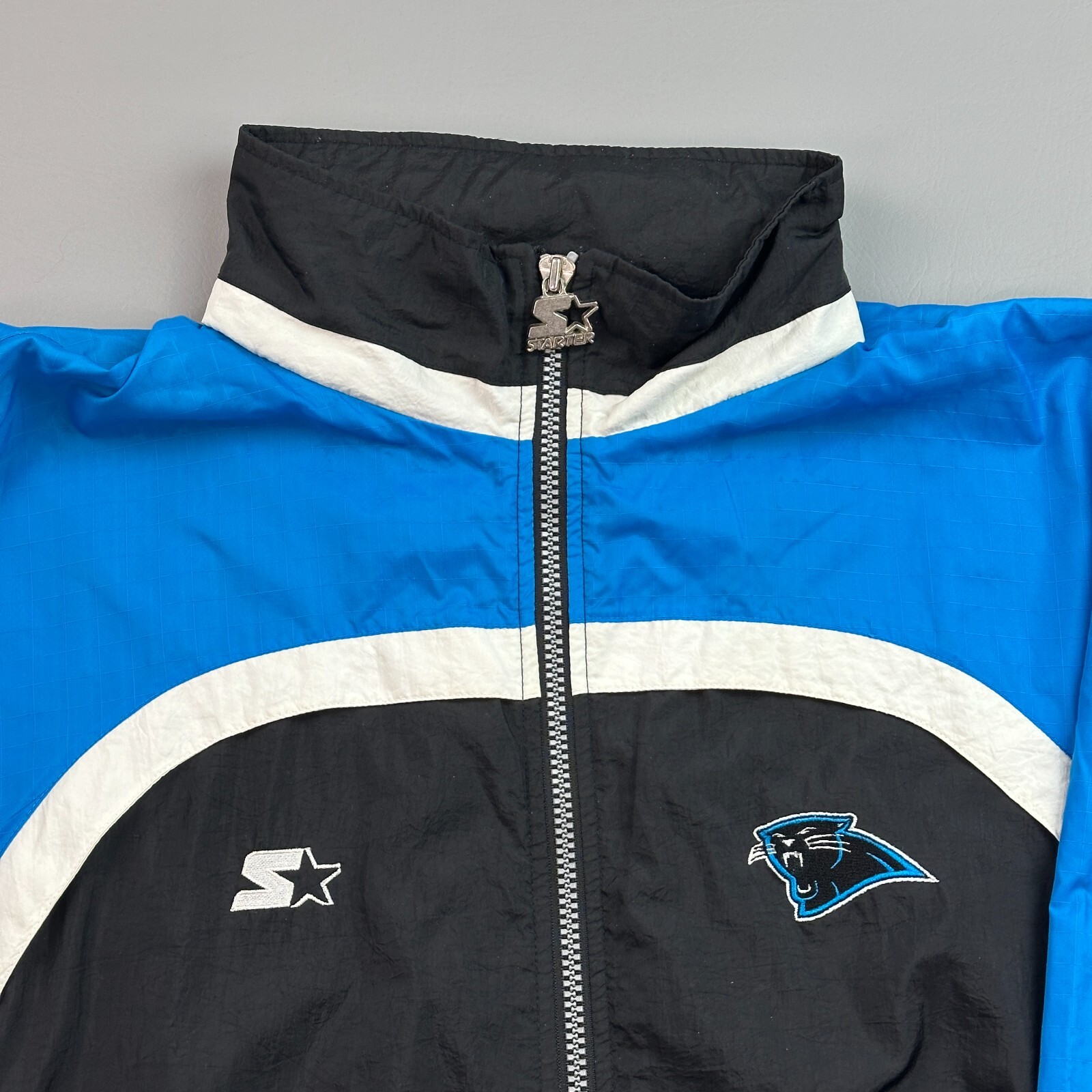 Vintage Carolina Panthers Jacket Mens 2XL Starter Pro Line Hooded Windbreaker