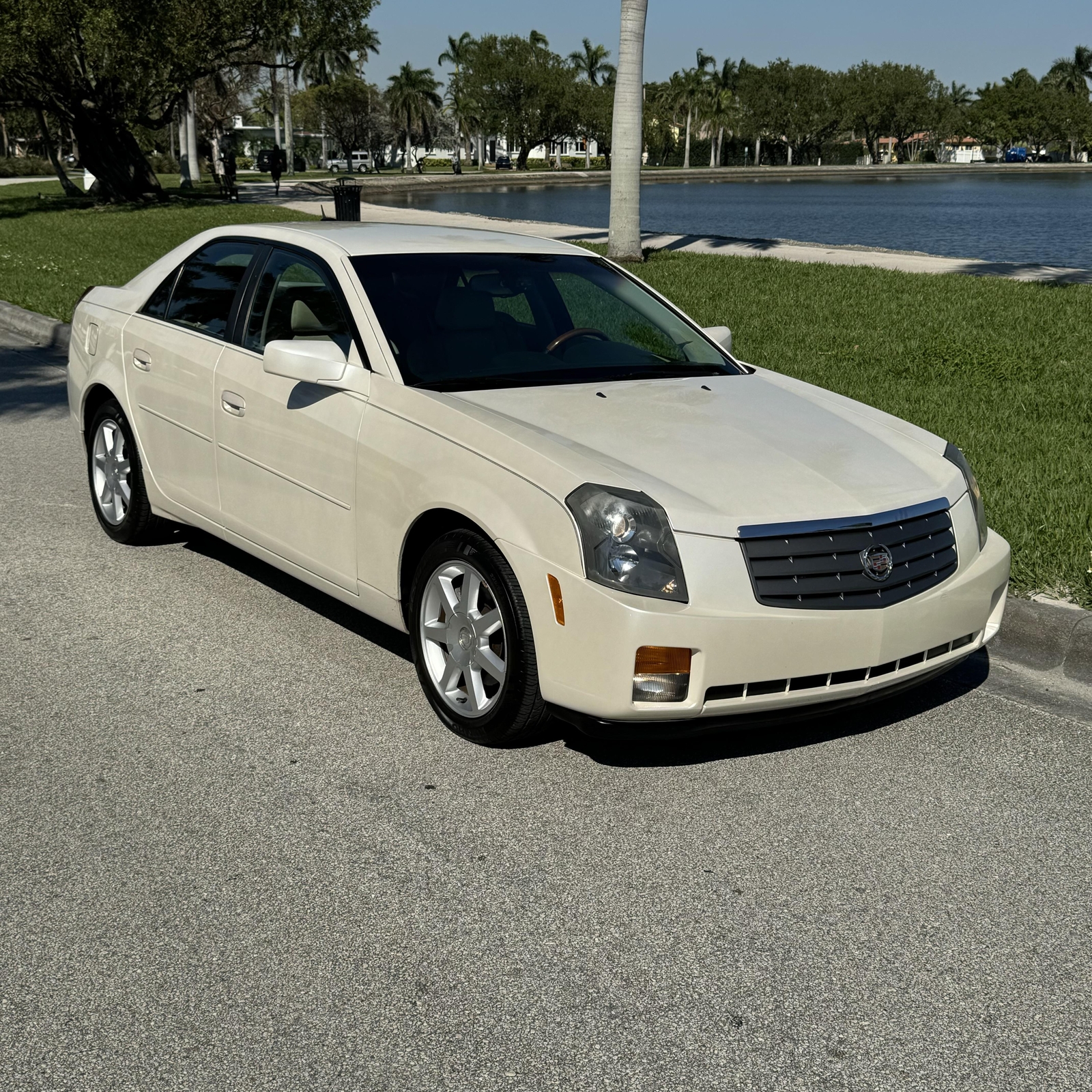 Owner 2005 CADILLAC CTS ONLY 43K MILES CLEAN CARFAX NON SMOKER DEVILLE STS DTS ATS!!!