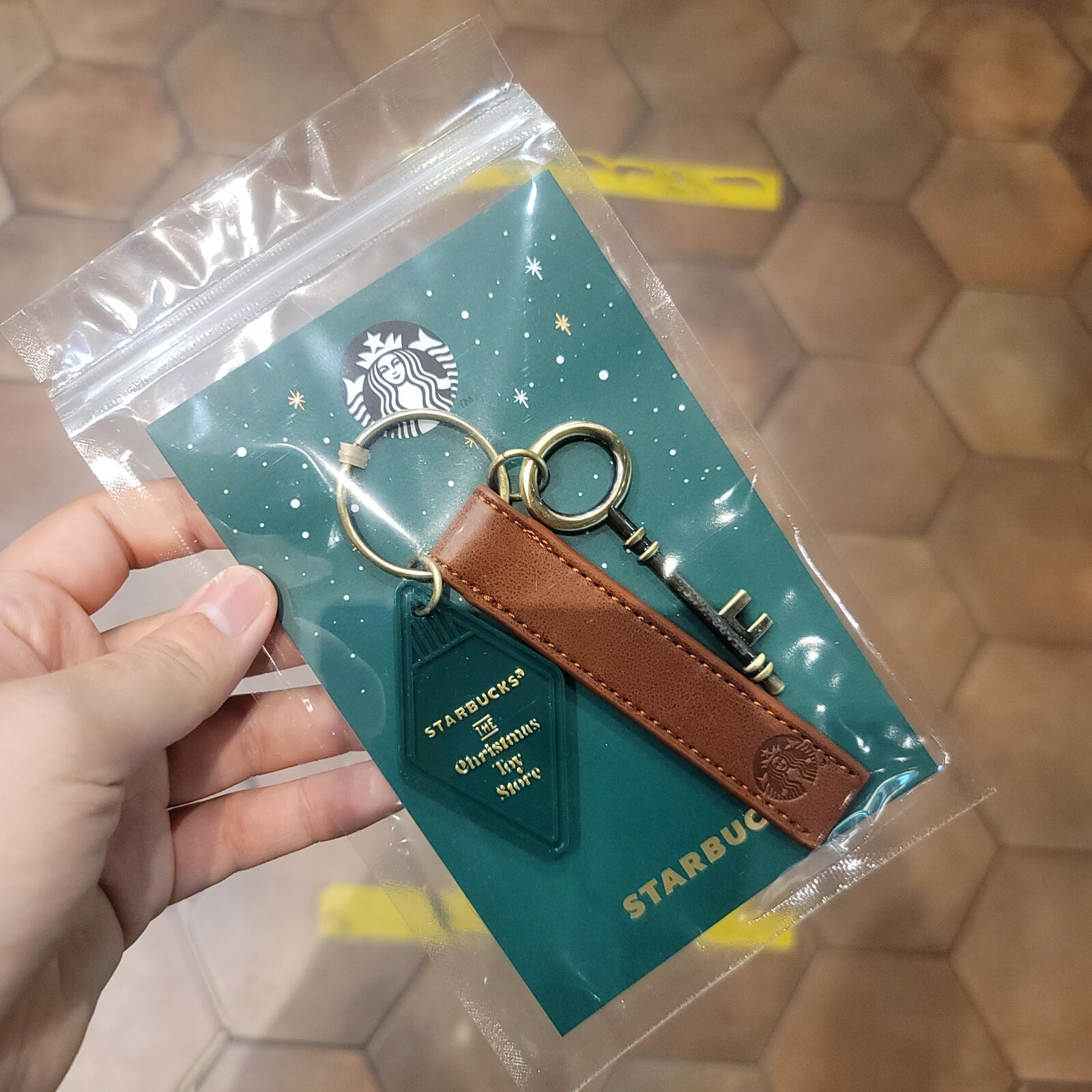 【韓国スタバ】21冬②★x-mas toystore key chain Starbucks Korea 21 x-mas toystore key chain | eBay