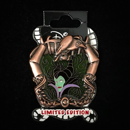 DEC Maleficent pin マレフィセント　ピンバッジ Amazon.com: FiGPiN Disney Villains Maleficent (#756