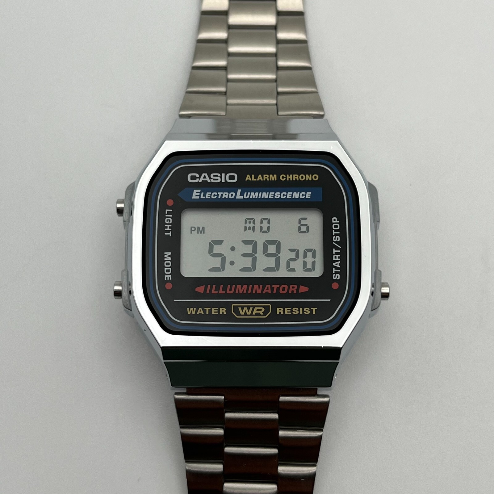 Casio 3298 A168 Mens Silver Barrel Digital Quartz Alarm Casio 3298 A168 Mens Silver Barrel Digital Quartz Alarm