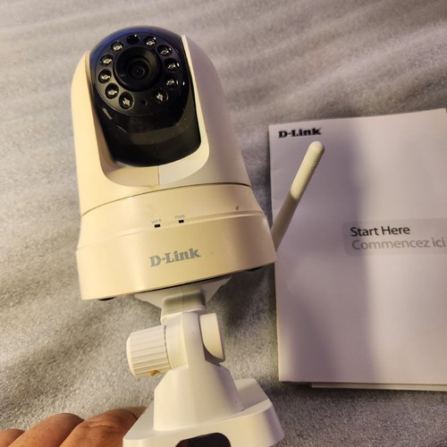 D-Link DCS-5020L  Digital Zoom WiFi  Security Camera, Sorry, Untested.
