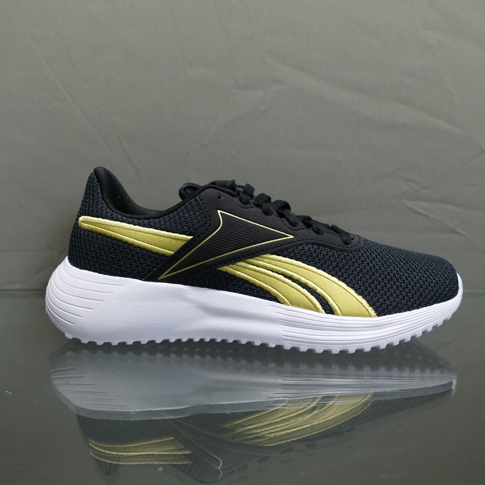 

Женские кроссовки Reebok Lite 3.0, размер 7, кроссовки черного золота, кроссовки #895, Черный, Reebok Lite 3.0