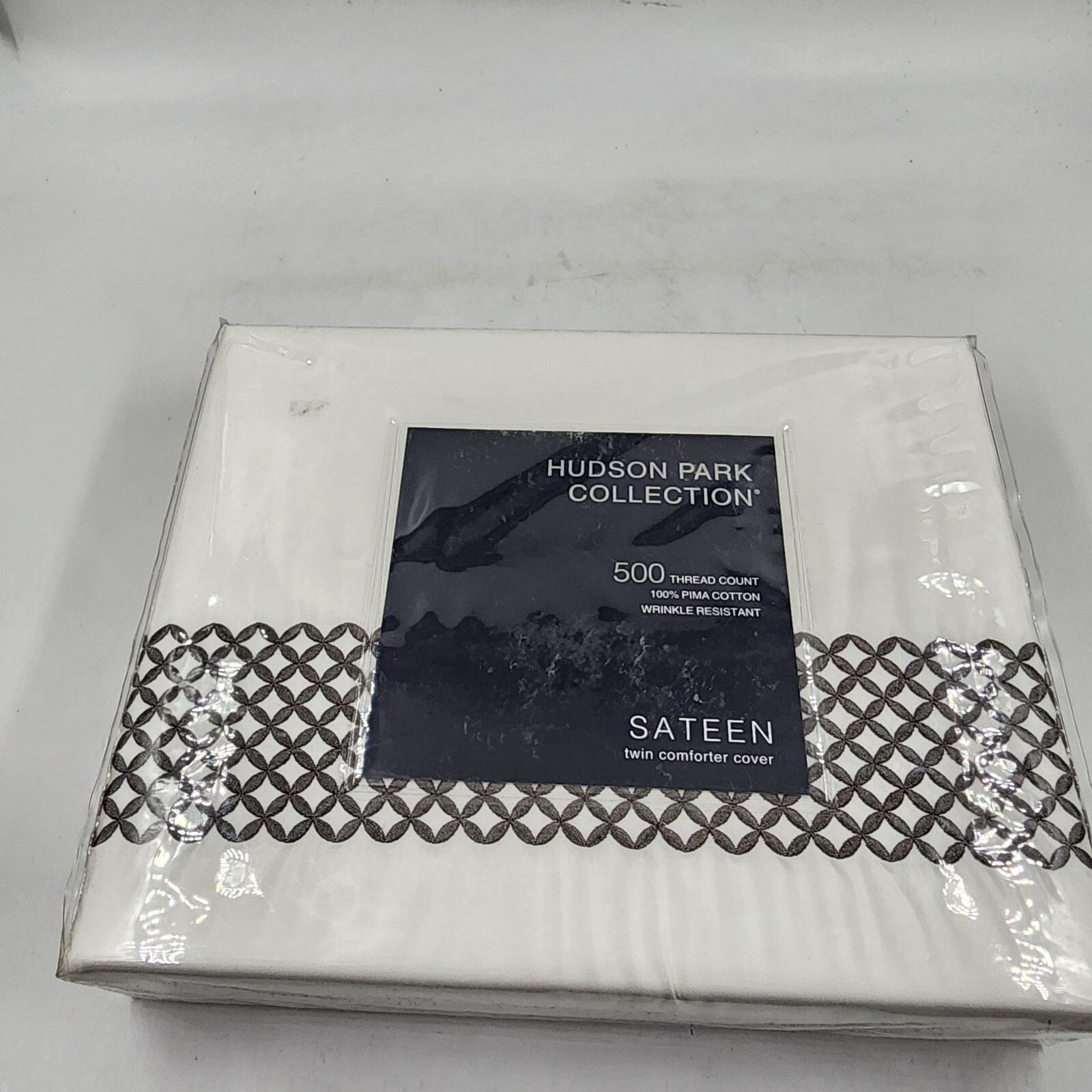 Hudson Park Collection 500TC Embroidered Geo Duvet Cover 39x75in Charcoal/White - Picture 6 of 16