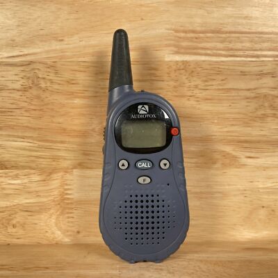 Audiovox FR1420-2 Blue Wireless LCD Screen 2-Mile 14-Channel FRS Two-Way Radio